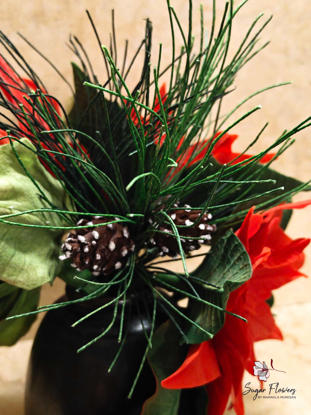 Crenguta de pin in vaza